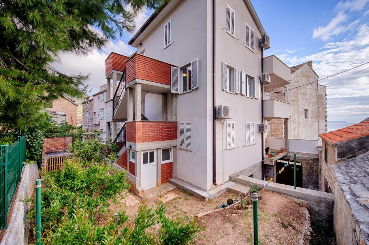 Apartments Marinkovic Komiža Exterior foto